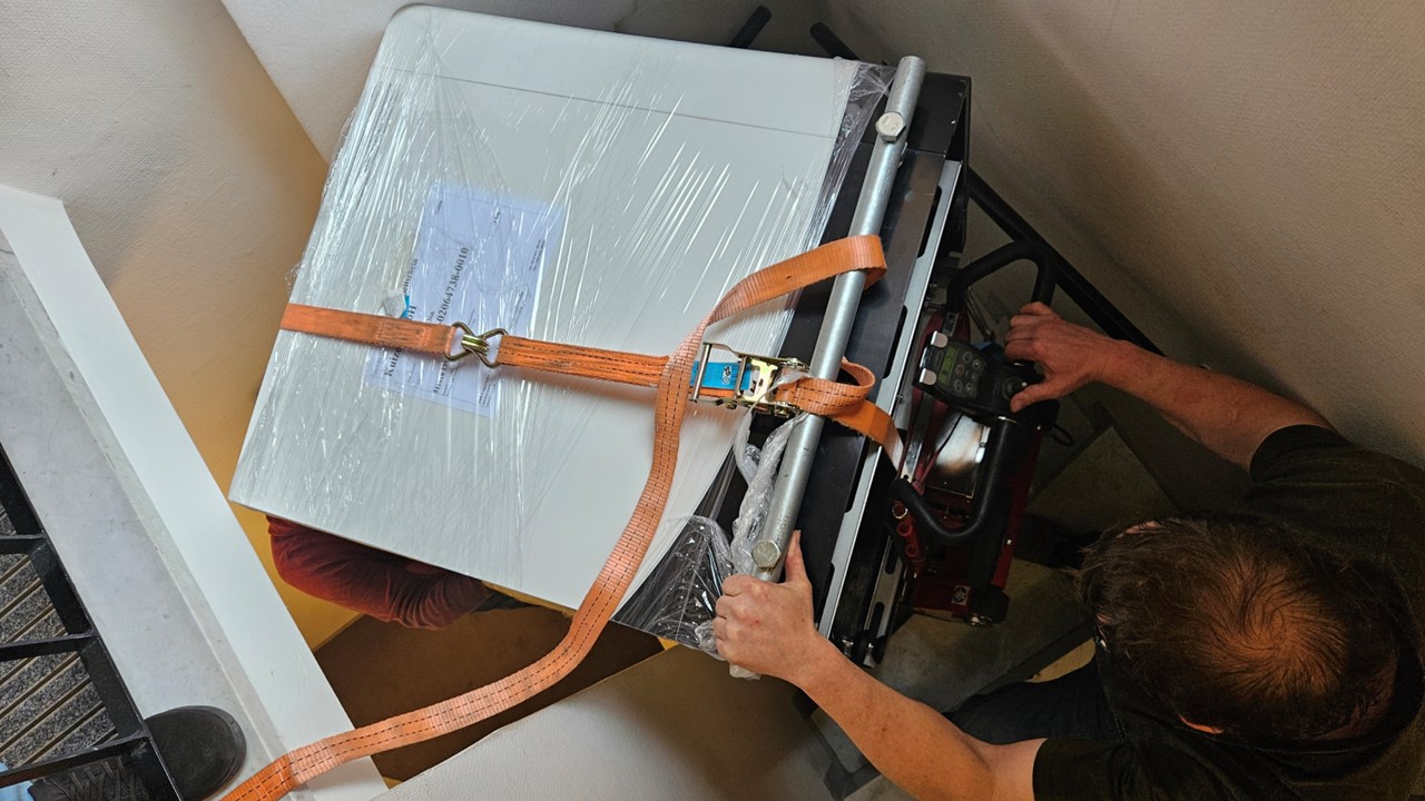 Lieferung über Treppenhaus